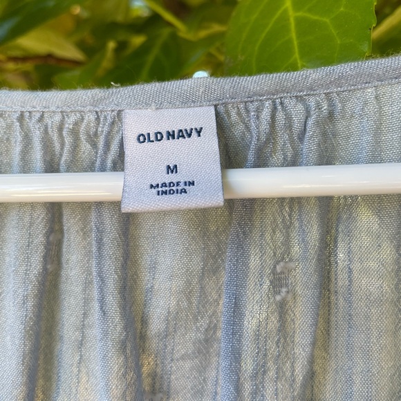 Old navy slight bell sleeve linen shirt - Picture 6 of 7